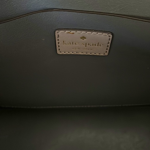 Kate Spade Authentic Gorgeous Light Gray/Taupe Leather Bag Purse 🌺🌺 - Picture 11 of 16